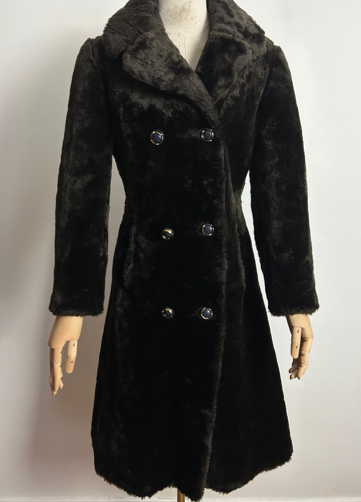 Vintage 1970s MARTIN BLAU OF LONDON UK Size 8-10 Super Soft Brown Faux Fur Coat