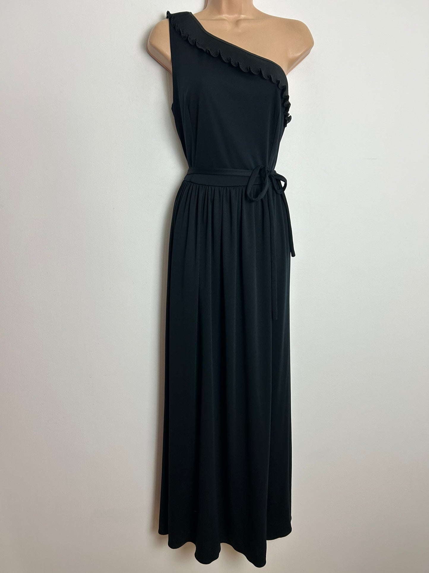 Vintage 1970s Size 10 Black Plisse Pleat Ruffle Collar Detail One Shoulder Belted Occasion Maxi Dress