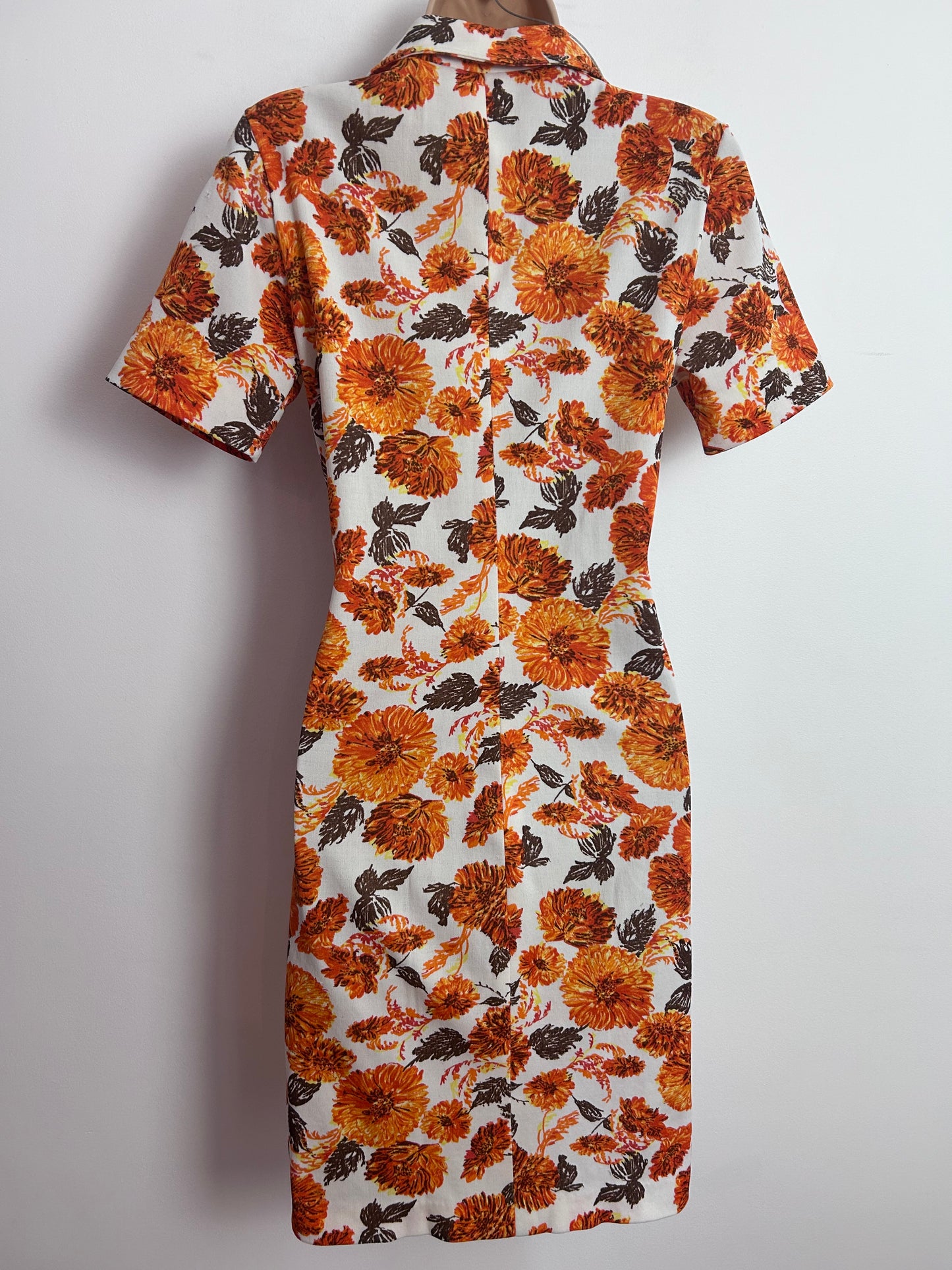 Vintage 1960s UK Size 10-12 White Orange & Brown Floral Print Short Sleeve Mod Shift Dress