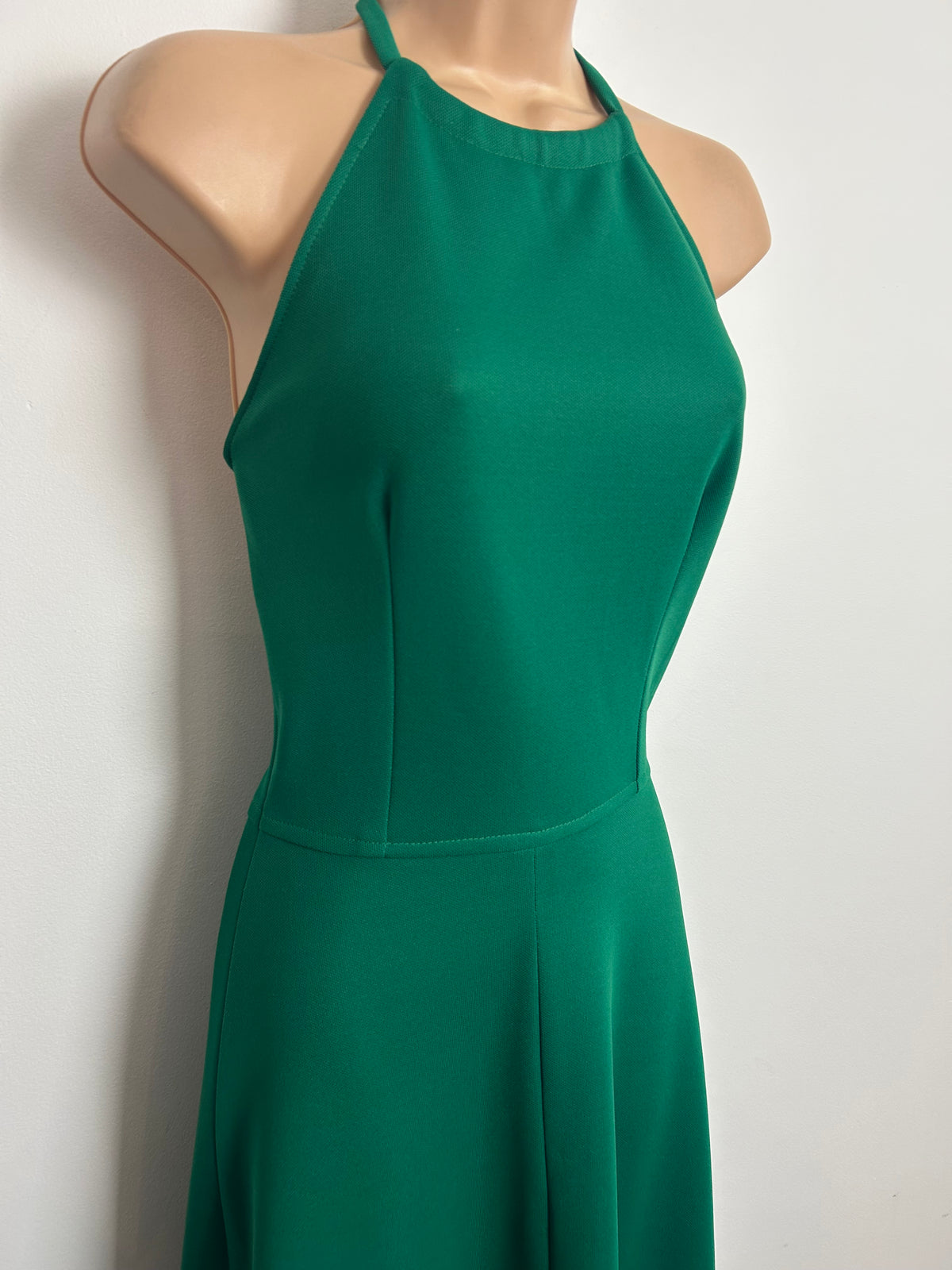 Vintage 1970s Size 6 Mid Green Halterneck Open Back Maxi Dress Size 6