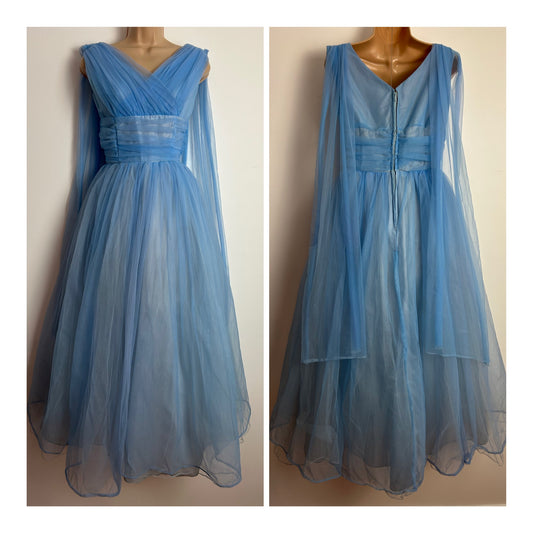 Vintage 1950s Size 10 Beautiful Powder Blue Net Watteau Shoulder Train Prom Party Ballgown