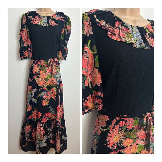 Vintage 1970s Size 12 Black & Coral Floral Print Cotton Frill Collar Belted Boho Maxi Dress