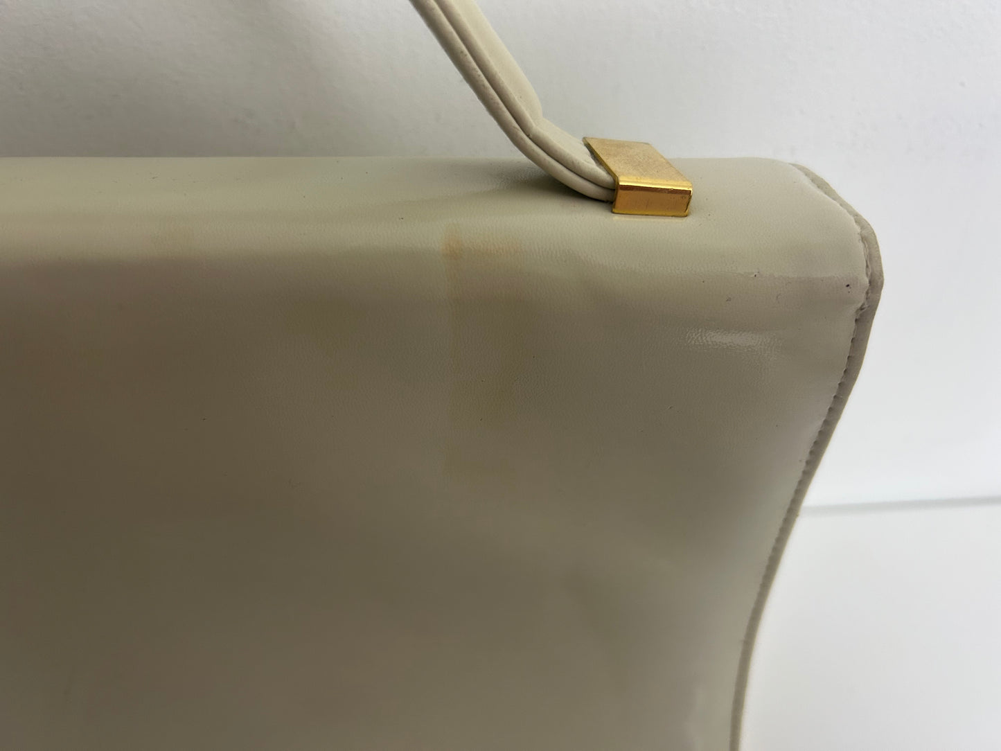 Vintage 1960s Cream Leather Handbag/Shoulder Bag With Tortoiseshell & Gold Metal Clasp