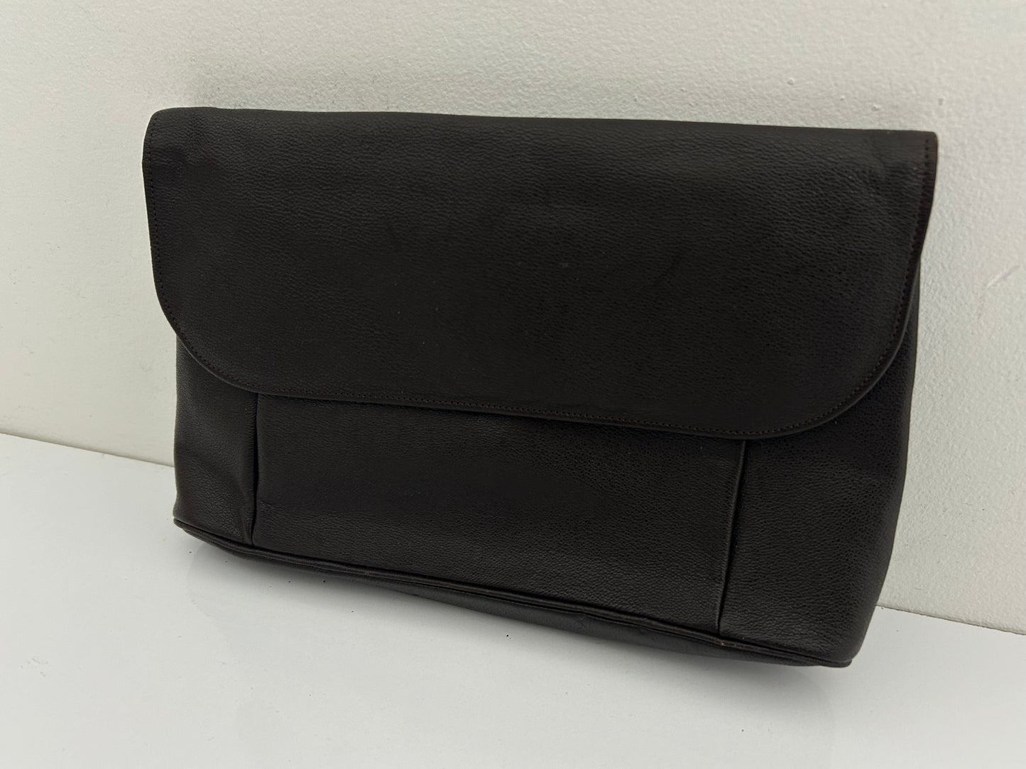 Vintage 1950s Dark Brown Leather Clutch Bag With Finger Strap