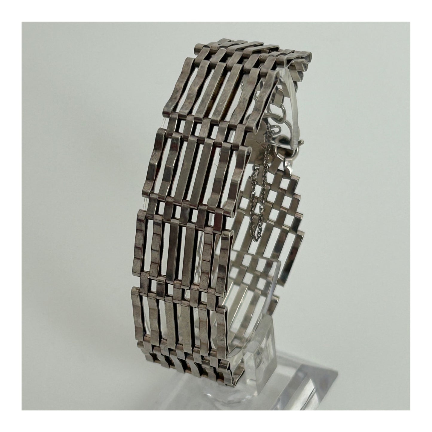 Vintage 1978 ALISTAIR STEWART JEWELLERY Sterling Silver Gate Link Bracelet With Heart Lock