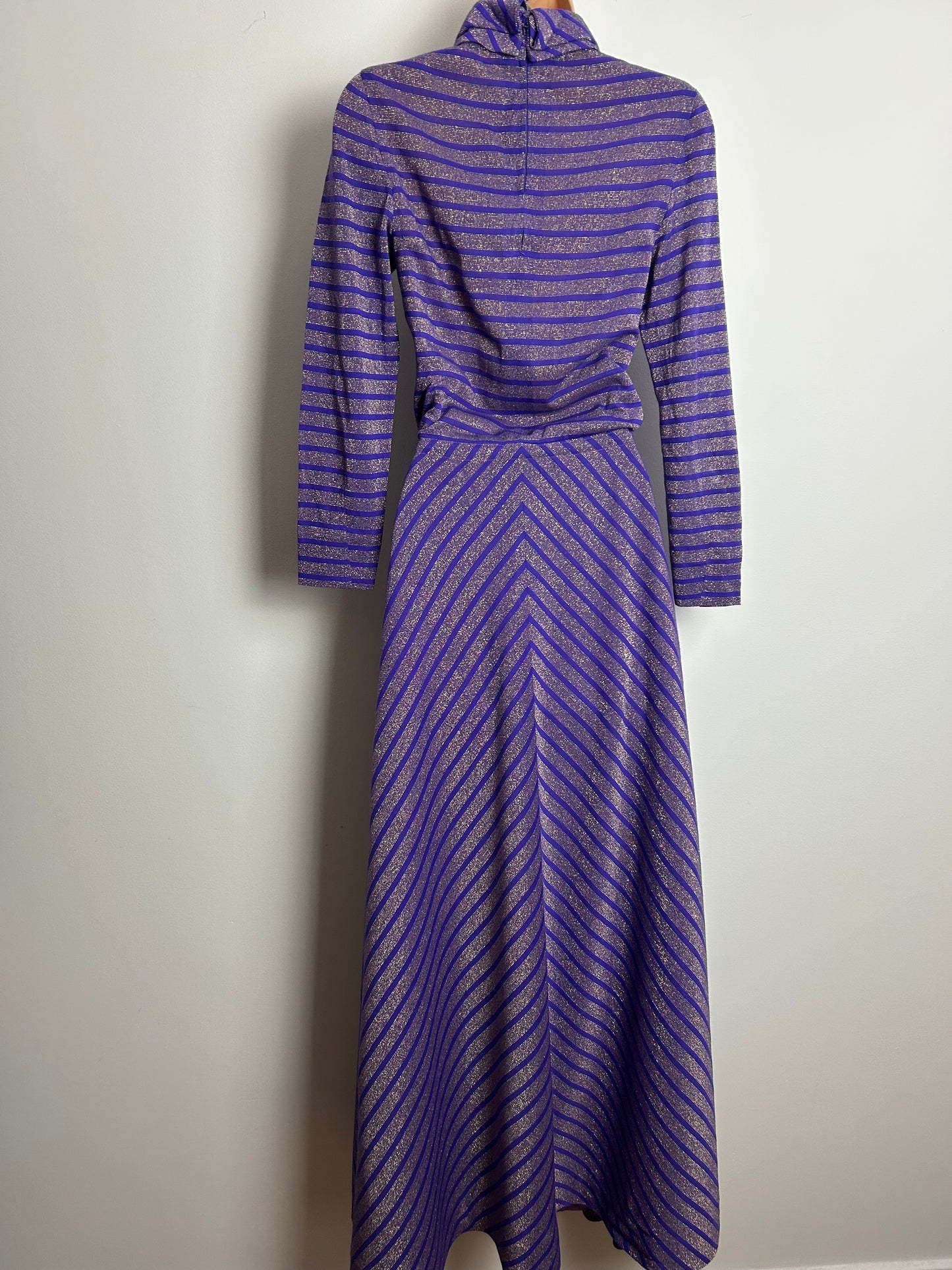 Vintage 1970s Size 8 Purple & Metallic Gold Lurex Stripe Print Long Sleeve Belted Maxi Dress
