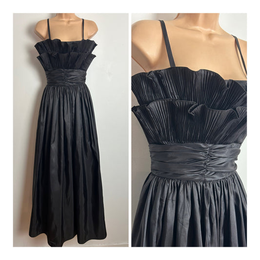 Vintage Early 1980s THE HOUSE OF NICHOLAS Size 8 Black Plisse Pleated Ballgown