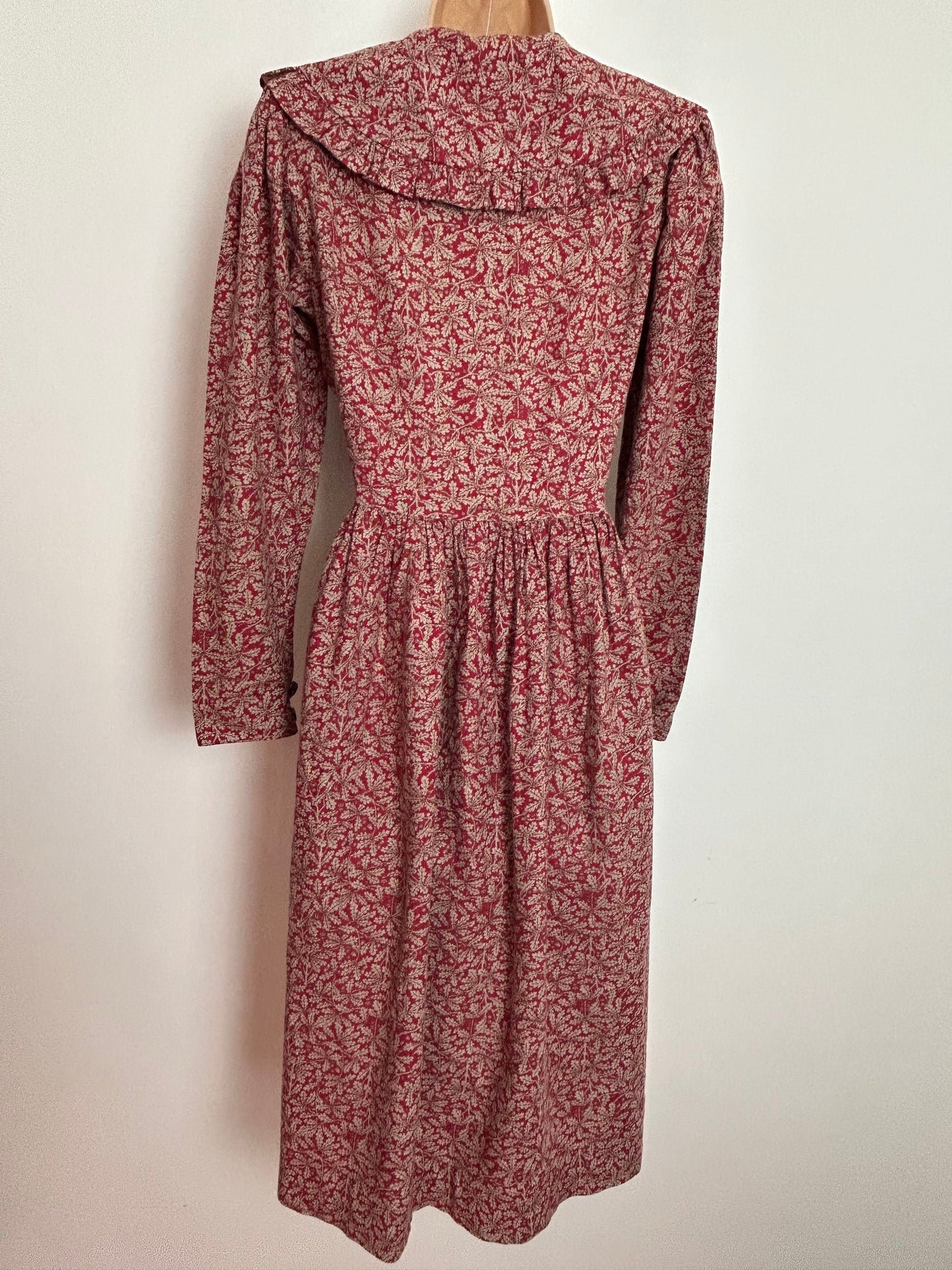 Vintage Early 1980s LAURA ASHLEY UK Size 8-10 (Labelled UK 10) Dark Red & Beige Leaf Print Tie Collar Wool Mix Day Dress