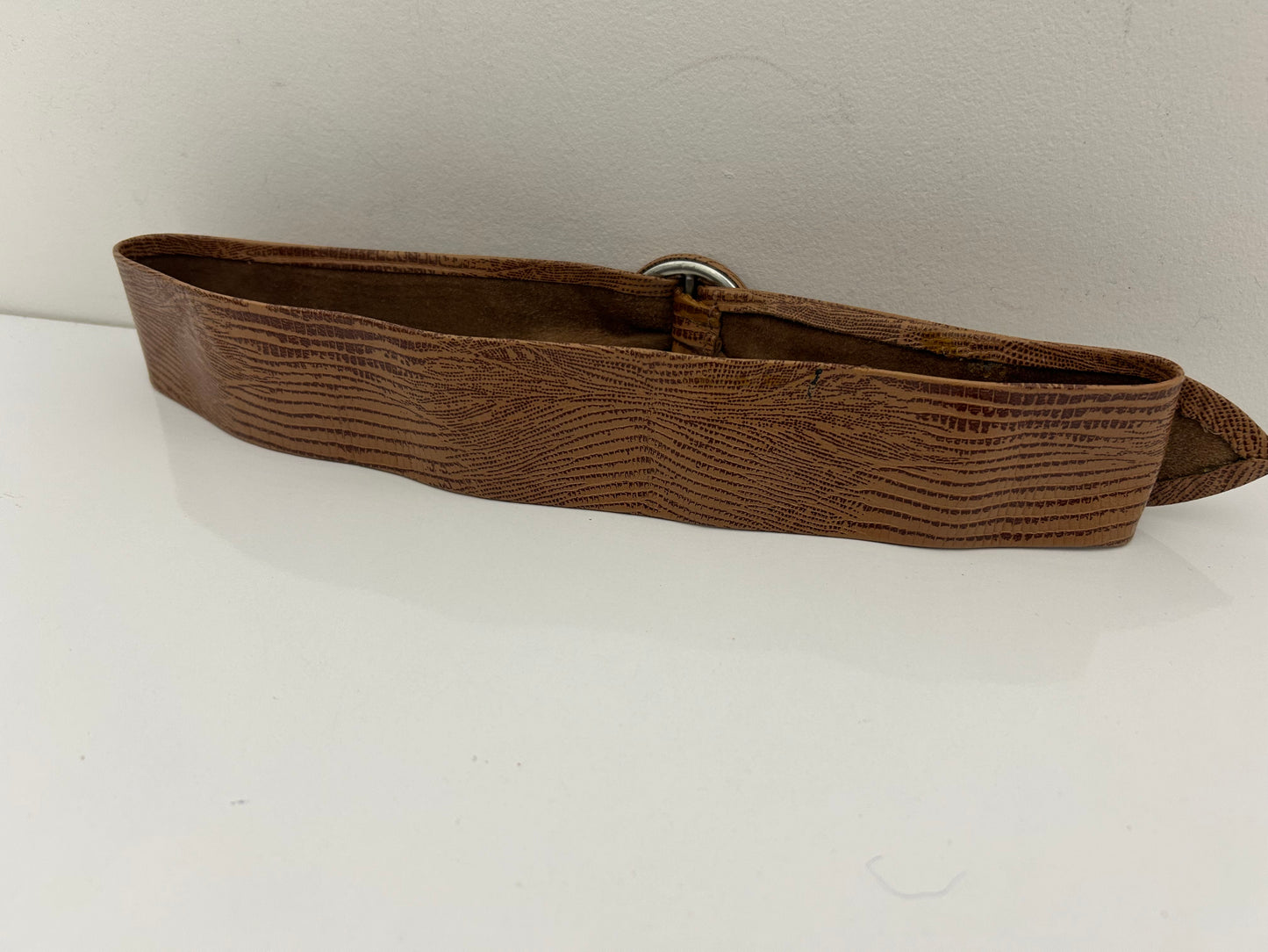 Vintage 1980s Tan Brown Snake Print Leather Cinch Belt Up To 30" Waist