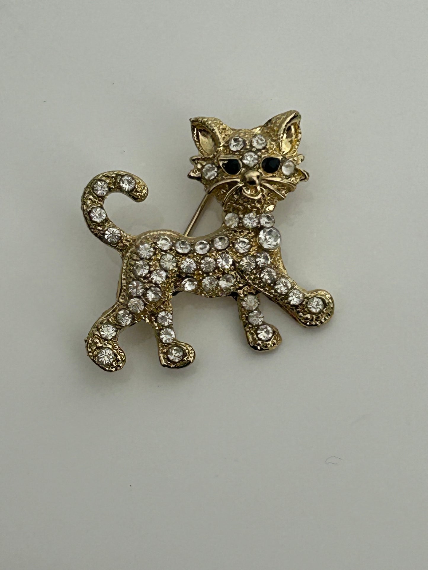 Vintage Cute Little Gold Tone Diamante Set Cat Brooch