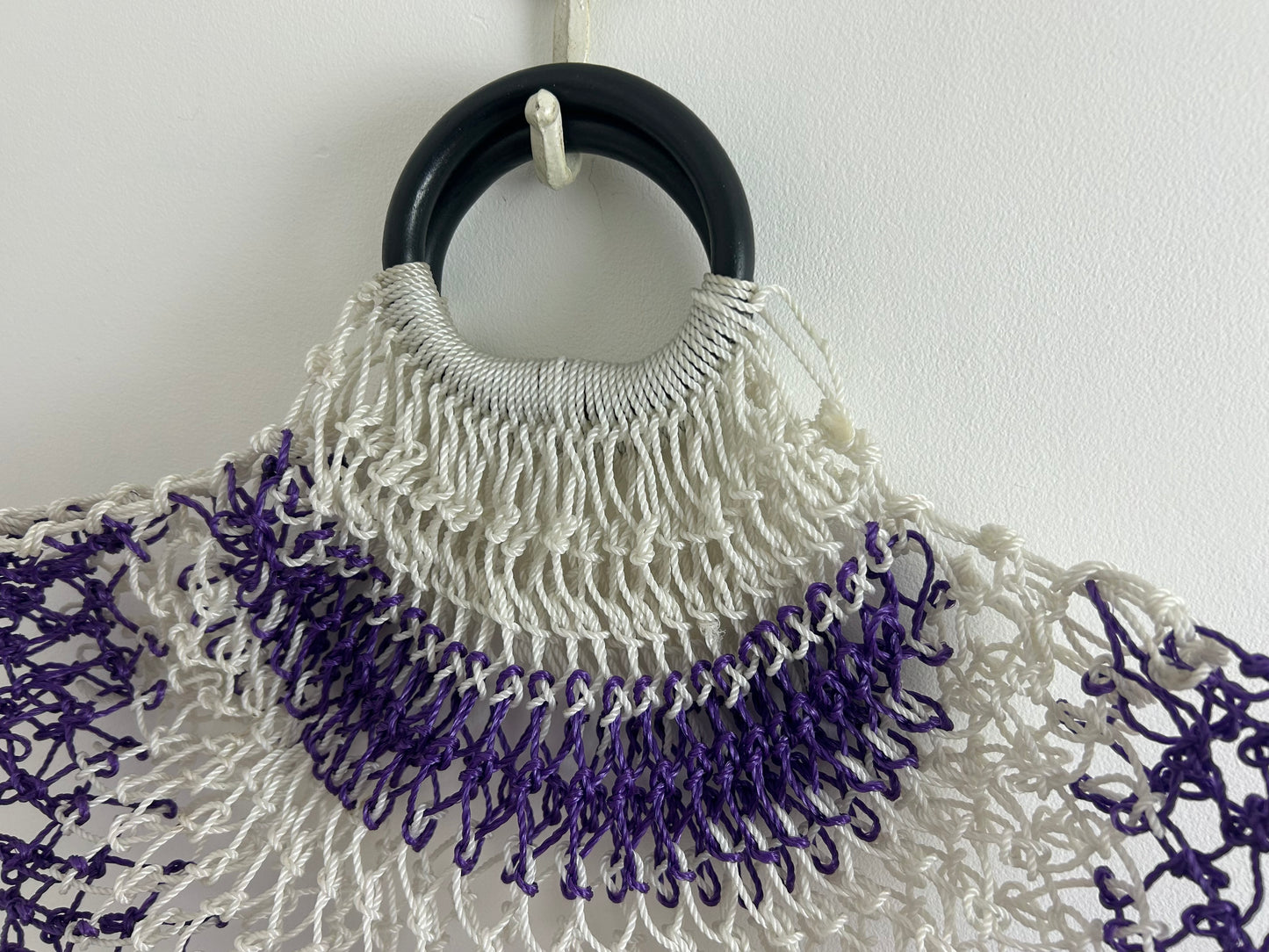 Vintage 1960s Fab Purple & White Plastic Woven String Shopping Bag