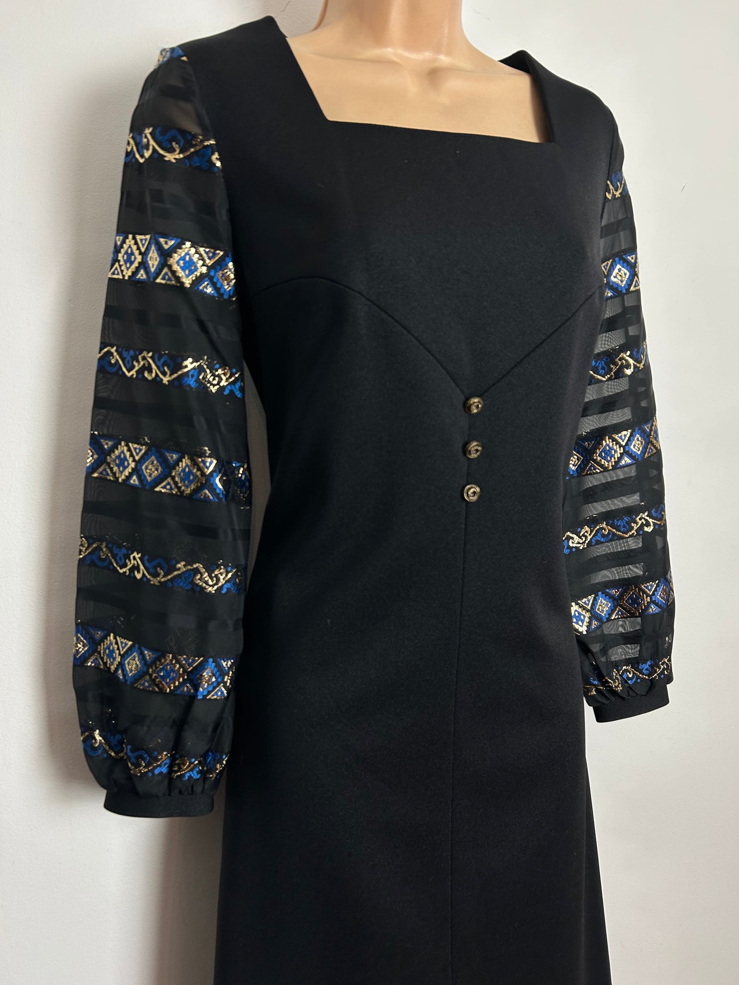 Vintage 1960s Size 10 Black Blue & Gold Pattern Long Sleeve Xmas Party Evening Mod Shift Dress