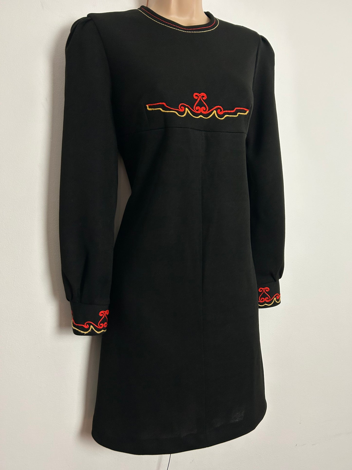 Vintage 1960s UK Size 12 MOD Black Red & Gold Trim Long Sleeve Mini Shift Dress