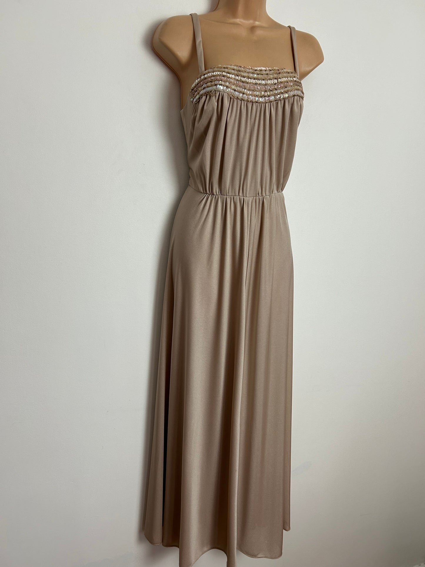 Vintage 1970s CARNEGIE OF LONDON UK Size 8 Nude Beige Sequin & Bead Detail Occasion Maxi Dress With Shawl