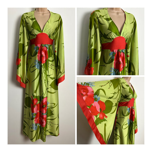 Vintage 1970s Size 8 Stunning Green & Orange Bold Floral Print Very Wide Kimono Sleeve Occasion Maxi Dress