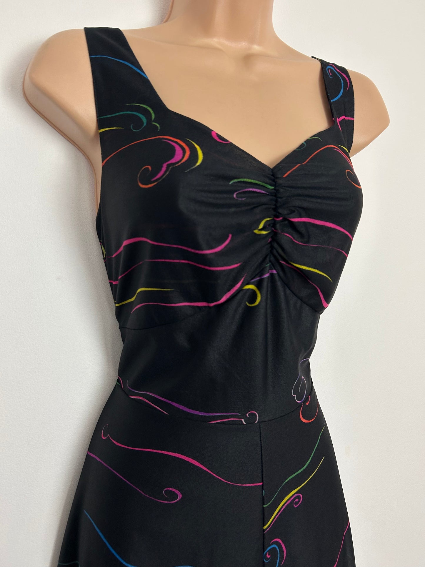 Vintage Late 1970s/Early 1980s UK Size 10-12 Black Pink Green Blue Swirl & Water Lily/Lily Pads Print Dress