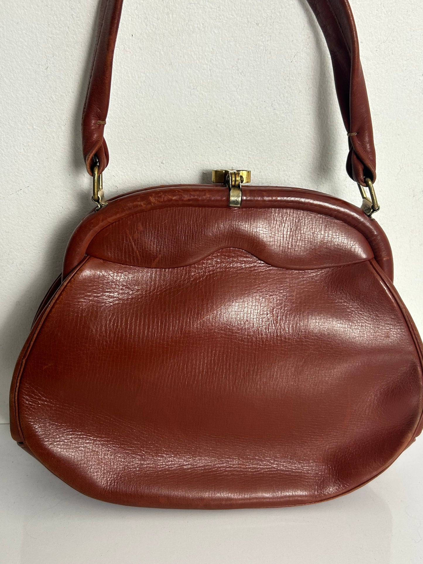 Vintage 50s 60s Chestnut Brown Leather Small Top Handle Handbag