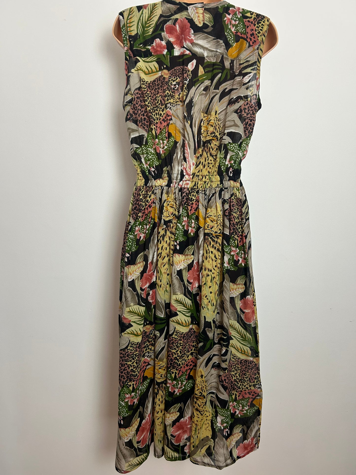 Vintage 1980s Size 12 Beige Brown & Green Leopard Animal Jungle Print Cotton Mix Midi Dress