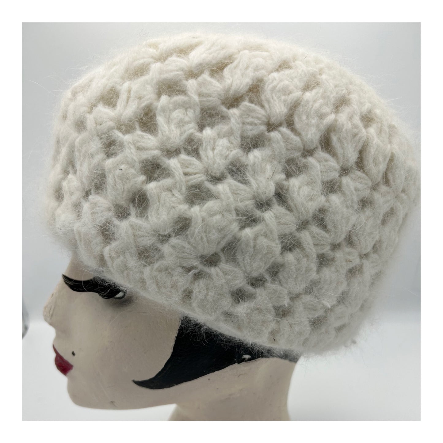 Vintage 1980s Winter White Angora & Wool Mix Super Soft Beanie Style Crochet Winter Hat