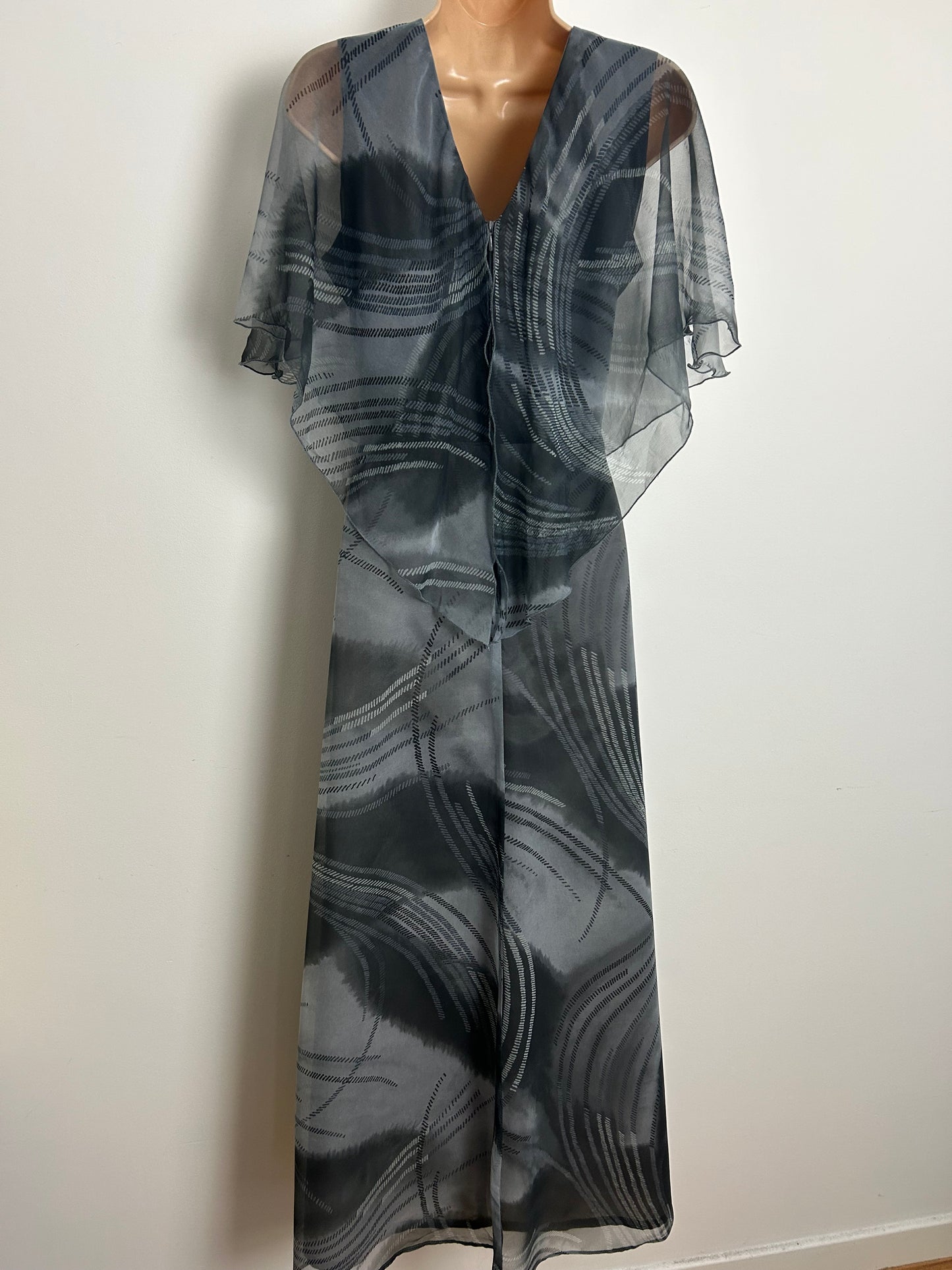 Vintage 1970s Size 10-12 Grey Tones Chiffon Polyester Cape Sleeve Boho Maxi Dress