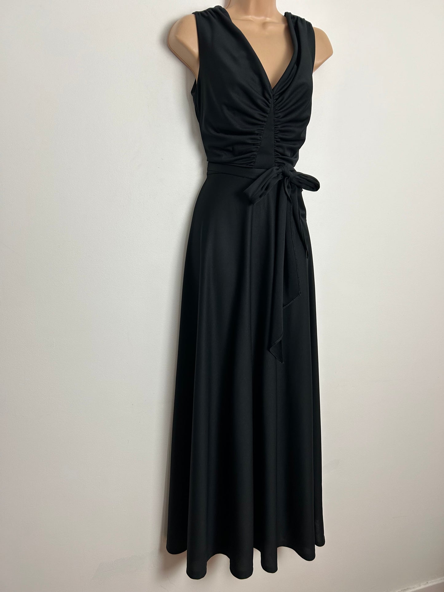 Vintage 1970s UK Size 8 Black Sleeveless Ruched Bodice Belted Evening Occasion Maxi Dress