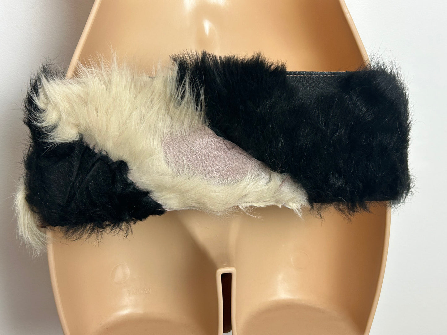 Vintage 1970s Black & White Fur Very Wide Belted Western Style Belt Size 8-12