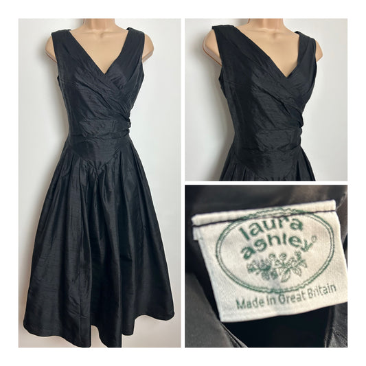 Vintage 1980s LAURA ASHLEY Size 6 (Size 10 On Label) Black 100% Silk Pleated Party Evening Dress