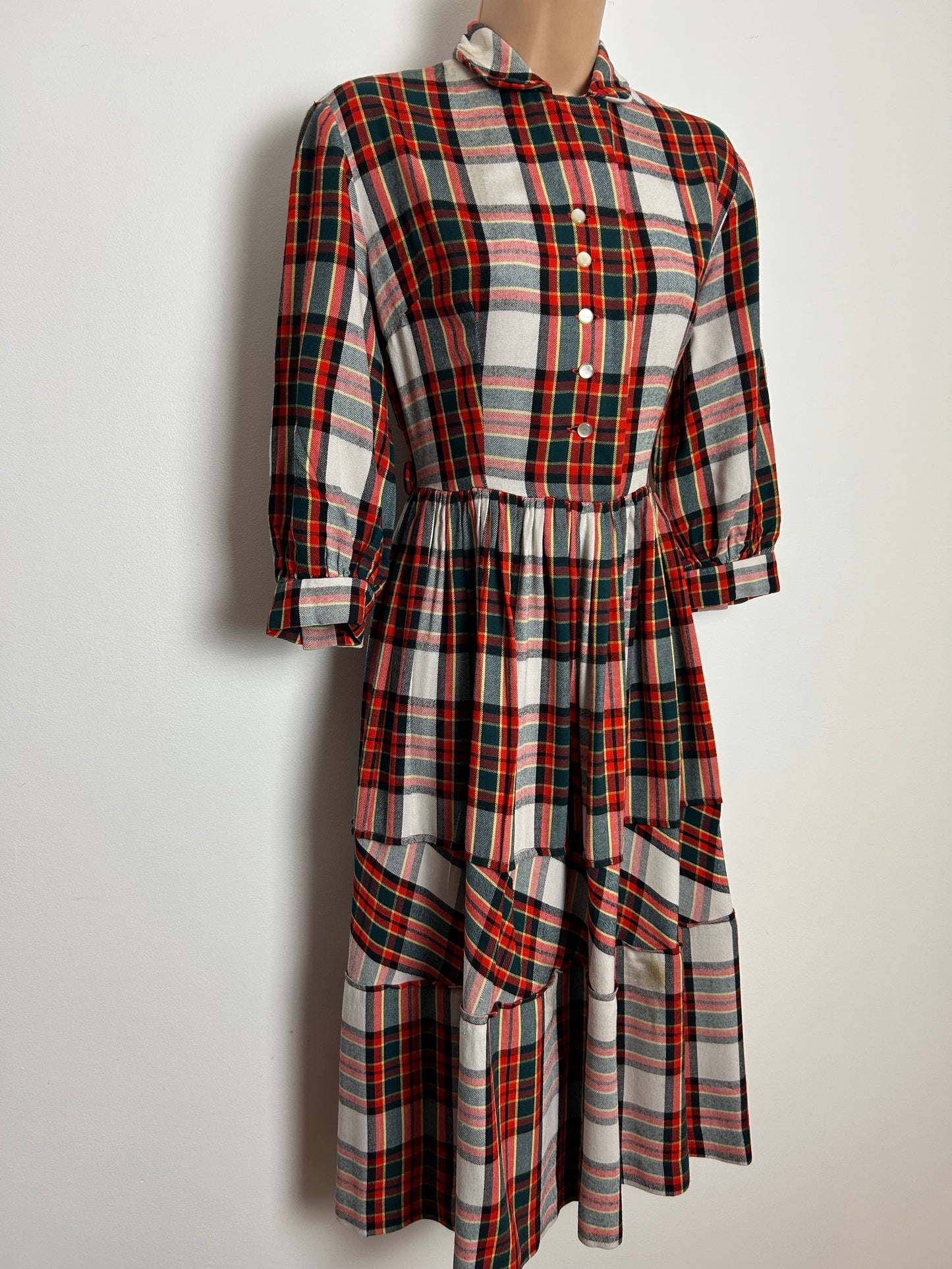 Vintage Late 1950s Size 10 Dark Green Red & White Tartan Check Gather Pleated Day Dress