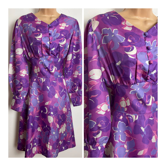 Vintage 1970s Size 10 Purple Pink & Lilac Floral Print Long Sleeve Fit & Flare Dress