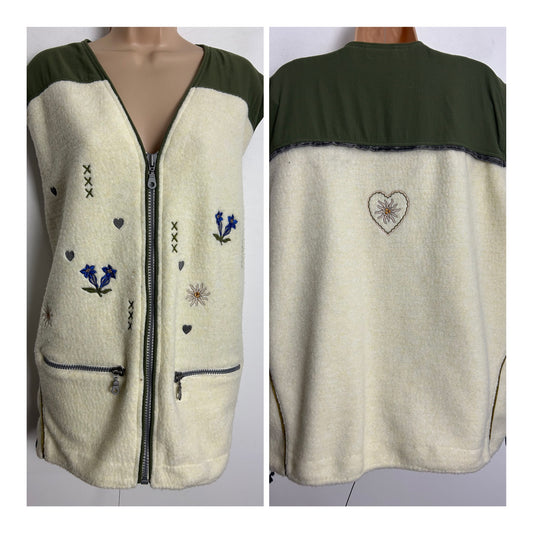 Vintage 1980s Size XL CANYON ACTIVEWEAR Cream & Green Edelwiess Flower Pattern Gilet