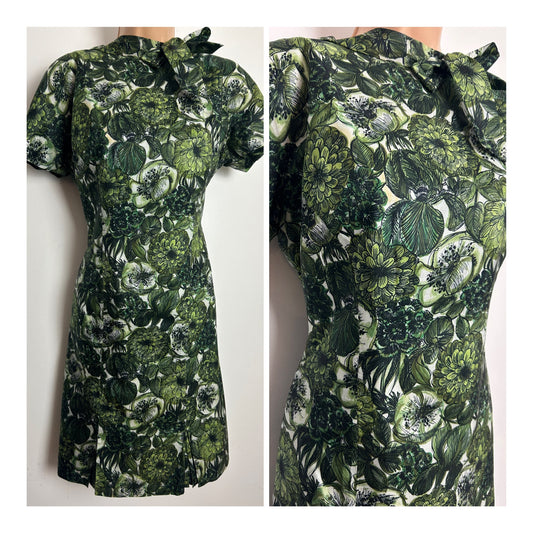 Vintage Early 1960s Size 14 Green & White Floral Print Short Sleeve Fitted Day Dress