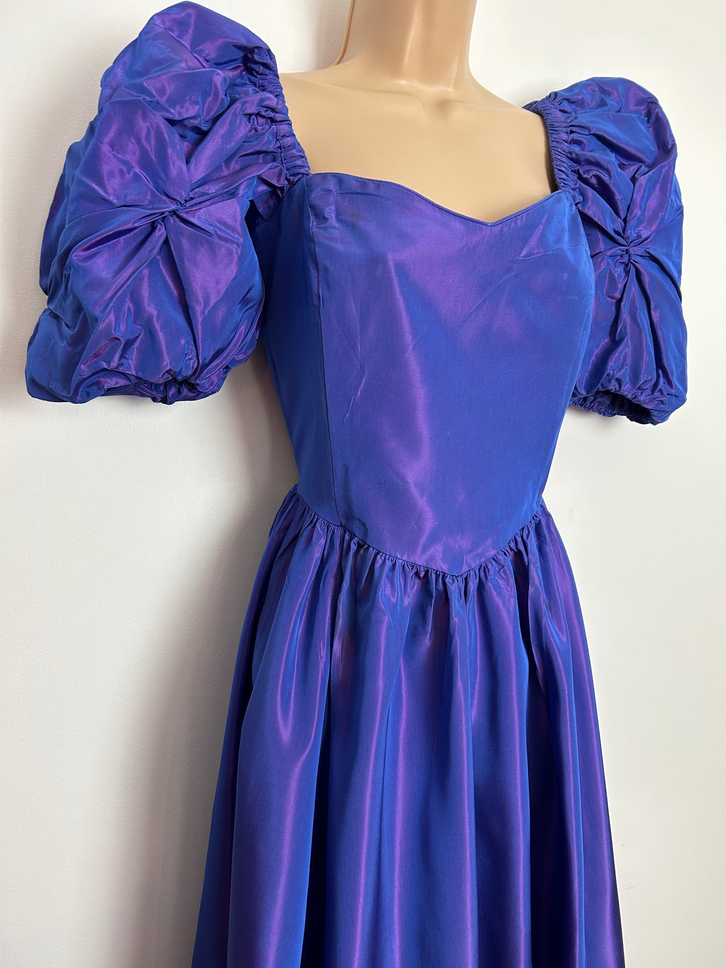 Vintage 1980s LAURA ASHLEY UK Size 10-12 (16 On Label) Purple Pink Iridescent Puff Sleeve Occasion Party Ballgown