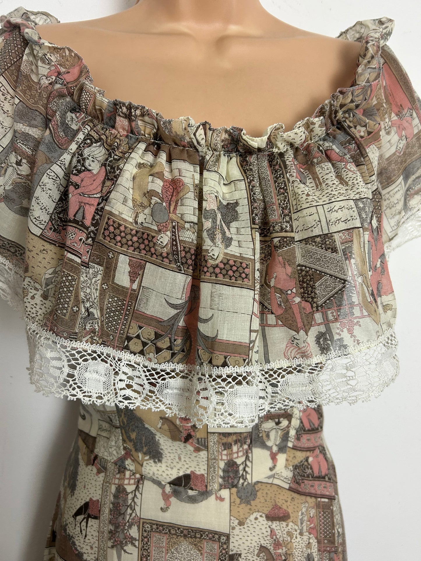 Vintage 1970s PETER ELLIS Size 6-8 Cream Brown & Dusky Pink Intricate Persian Novelty Print Boho Maxi Dress
