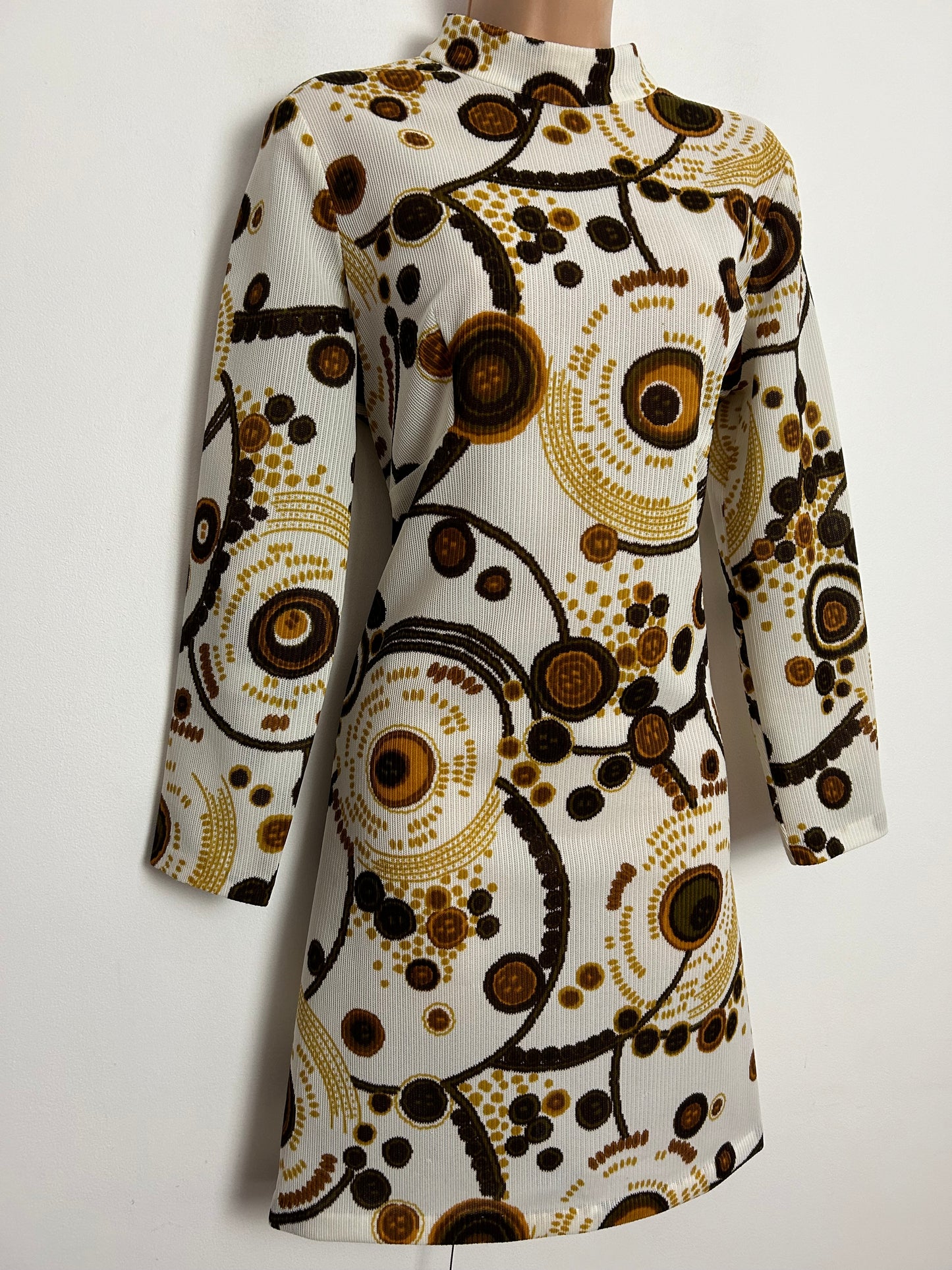 Vintage 1960s UK Size 14 White Brown & Mustard Circle Print Long Sleeve Mod Shift Dress