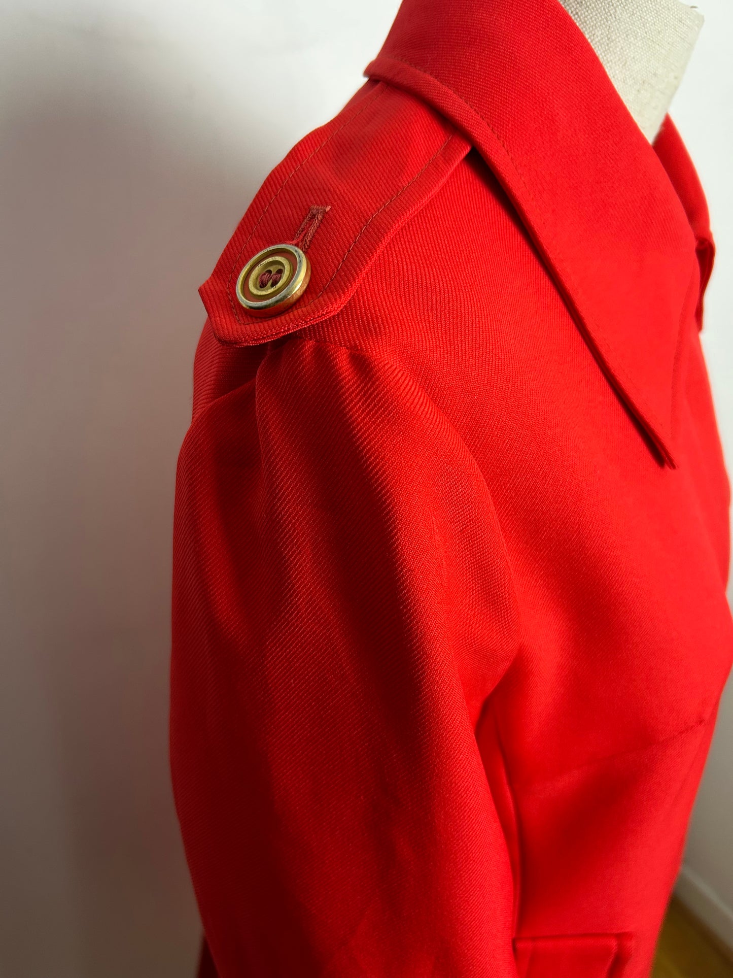 Vintage 1960s LONDON FOG MAINCOATS Size 10-12 Red Mid Length Coat