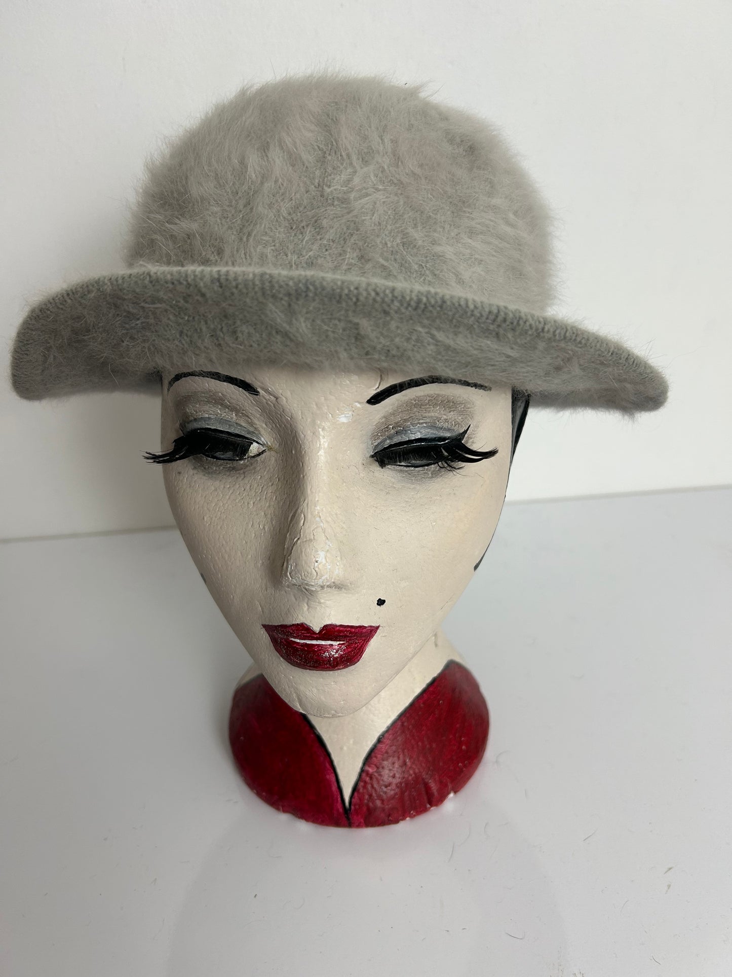 Vintage Austrian Mayser & Milz Ecru/Beige Angora Mix Trilby Style Hat