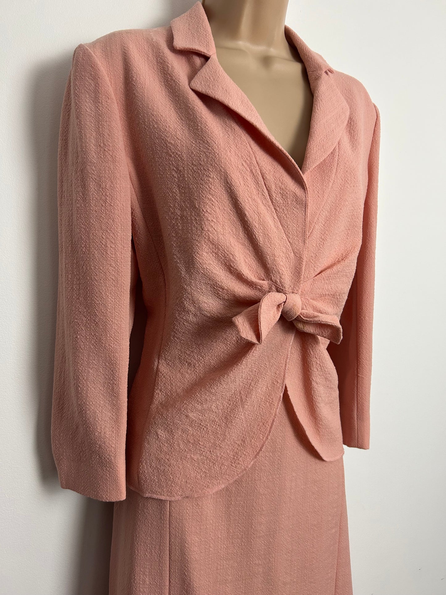Vintage 1990s MOSCHINO CHEAP & CHIC Size 12 Pale Pink Virgin Wool 40s Style Skirt Suit
