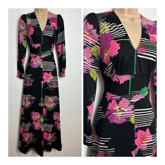 Vintage 1970s Size 8 Black Pink & White Floral & Stripe Print Long Sleeve Maxi Dress