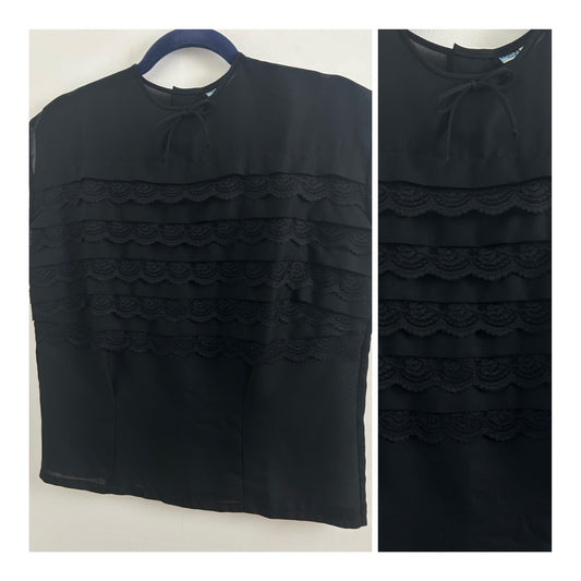 Vintage 1960s Approx Size 14 Black Horizontal Pleated Lace Detail Sleeveless Blouse/Top