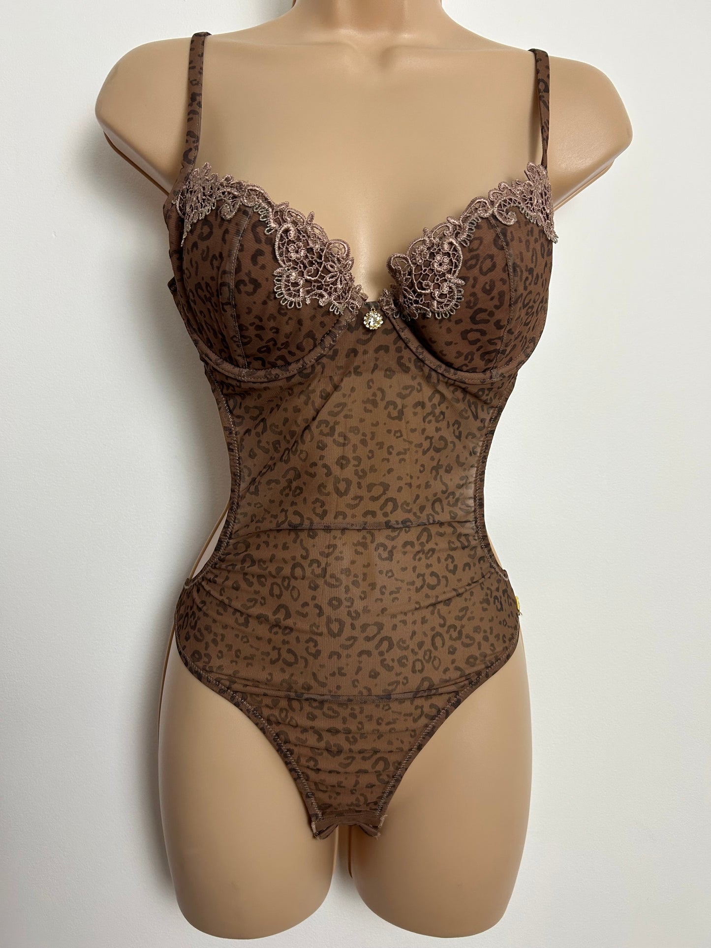 Vintage Y2K BNWT PIERRE CARDIN Size 36B Leopard Print Bodysuit