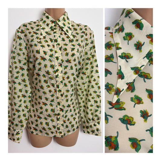Vintage 1970s Size 12 Cream & Green Leaf Print Dagger Collar Long Sleeve Shirt