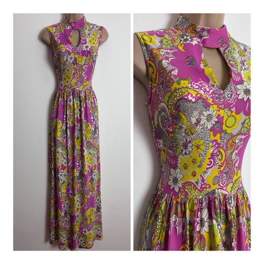 Vintage 1970s Size 6 Pretty Pink Yellow & White Floral Print Keyhole Sleeveless Maxi Dress