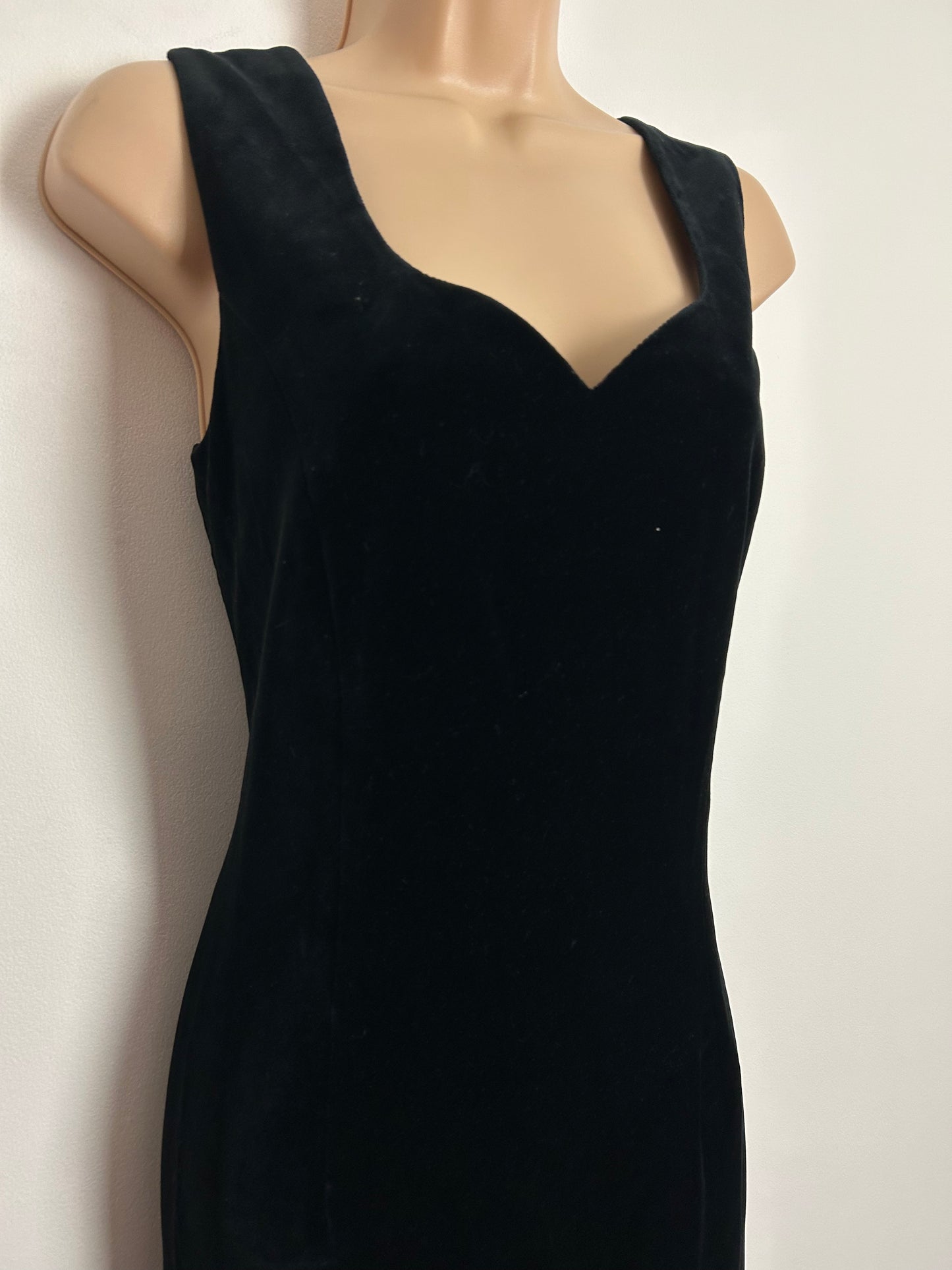 Vintage 1990s PLANET UK Size 10-12 Sumptuous Black Velvet Sweetheart Fitted Evening Party Maxi Dress