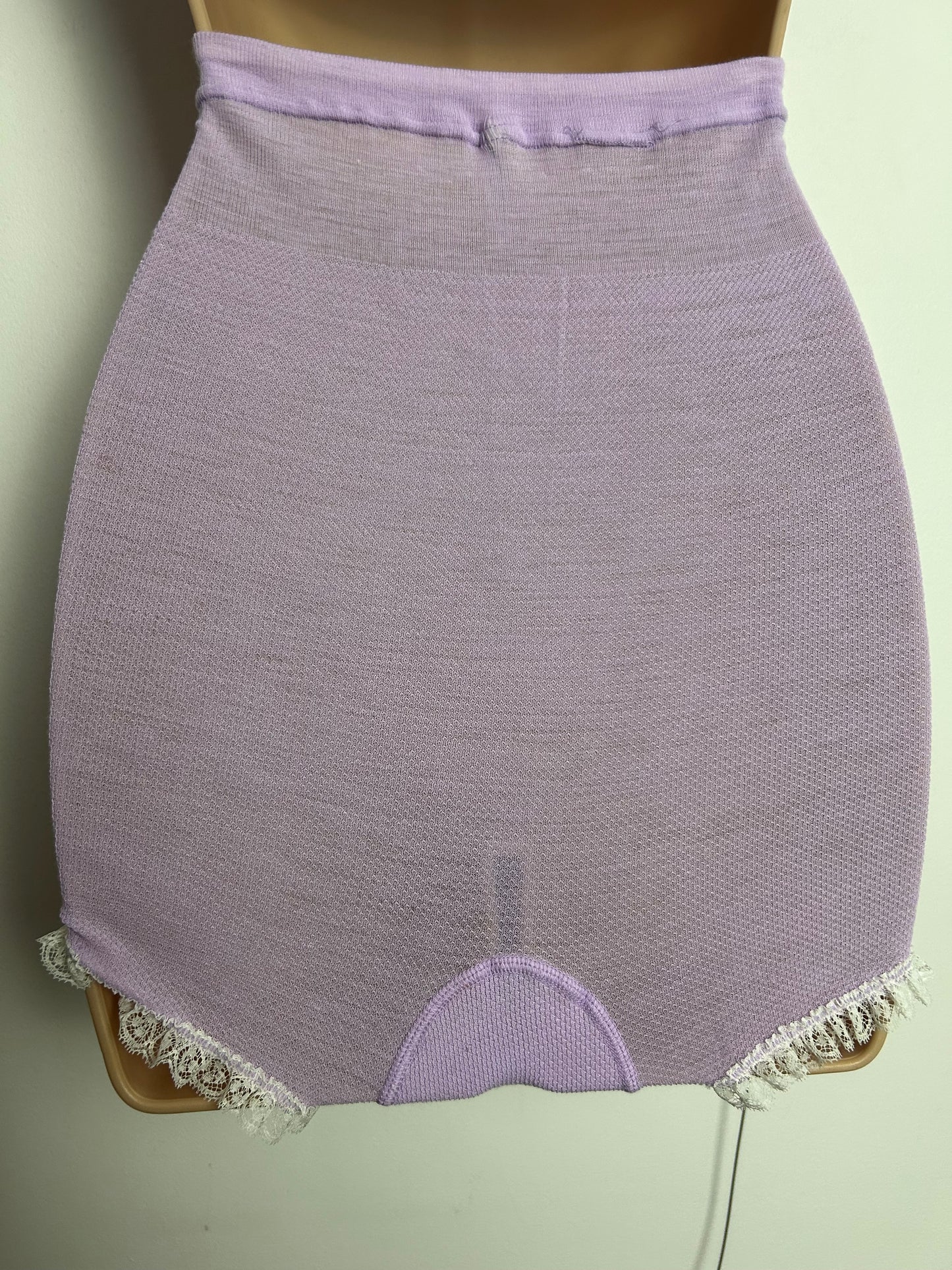 Vintage CHARMOR Size 6-10 Cute Pale Lilac & White Lace Trim Nightwear Sleep Set