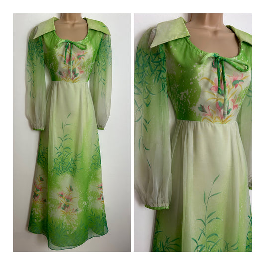 Vintage 1970s UK Size 8 Green & Pink Floral Print Chiffon Wide Collared Long Sleeve Boho Maxi Dress