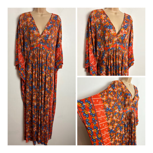 Vintage 1970s One Size Orangey Red Blue & Yellow Floral Print Wide Sleeve Kaftan Maxi Dress