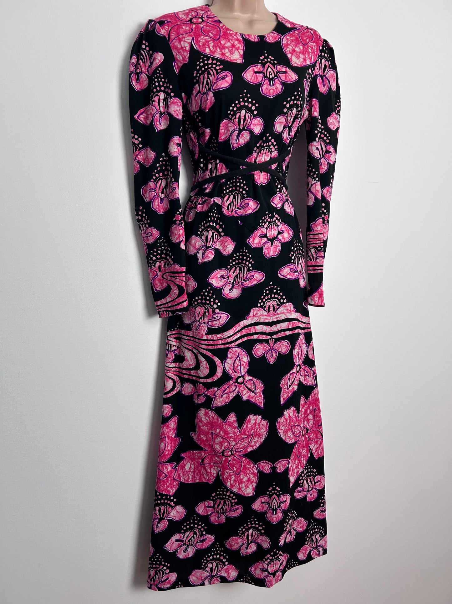 Vintage 1970s CAROLINE YOUTH STYLE UK Size 10-12 Black & Pink Abstract Floral Print Long Sleeve Cross Over Tie Detail Maxi Dress