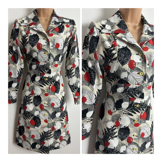 Vintage 1970s Size 12 White Beige & Red Leaf Print Long Sleeve Day Dress