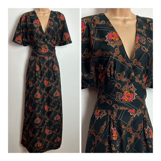 Vintage 1970s Size 10 Black & Orange Tones Paisley & Floral Print Flutter Sleeve Maxi Dress