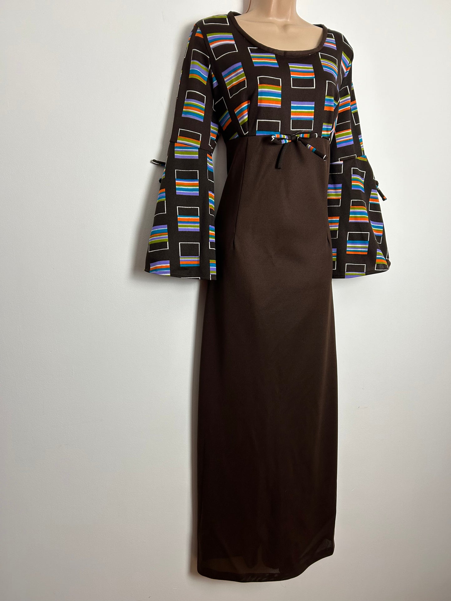 Vintage Late 1960s Approx UK Size 12-14 Brown Geo Print Flared Split Cuff Boho Maxi Dress